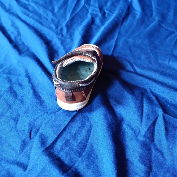 Carter's baby shoes - Picture 5 of 7